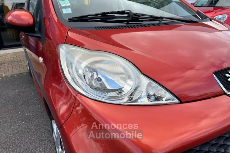 Peugeot 107 1.0e 12V 68ch BLUE LION Urban - <small></small> 4.890 € <small>TTC</small> - #11