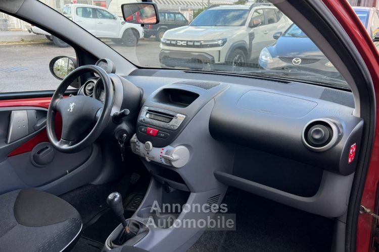 Peugeot 107 1.0e 12V 68ch BLUE LION Urban - <small></small> 4.890 € <small>TTC</small> - #17