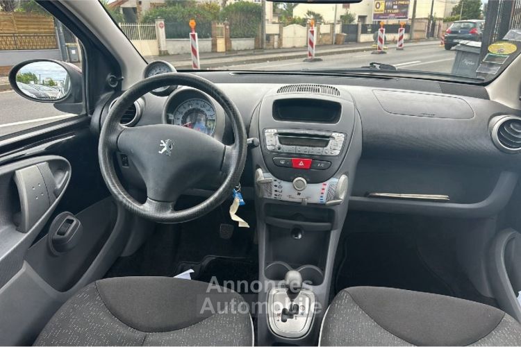 Peugeot 107 1.0e 12V 68ch BVA Black et Silver - <small></small> 6.490 € <small>TTC</small> - #3