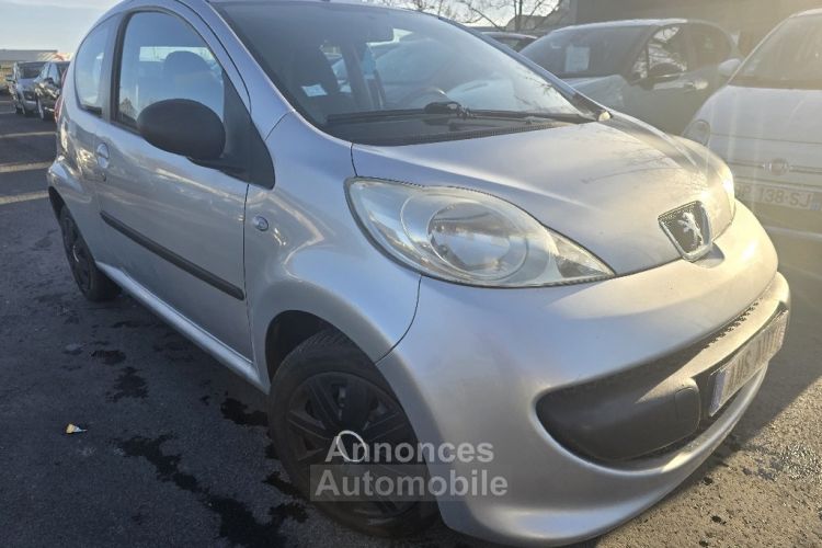 Peugeot 107 1.0e 12V 68ch Urban - <small></small> 2.790 € <small>TTC</small> - #3