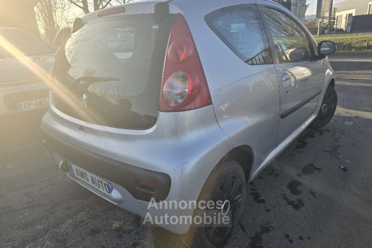 Peugeot 107 1.0e 12V 68ch Urban - <small></small> 2.790 € <small>TTC</small> - #5