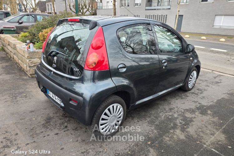 Peugeot 107 1.0L 68ch 68 000km GARANTIE - <small></small> 4.990 € <small>TTC</small> - #4