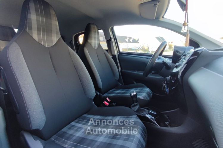 Peugeot 108 1.0 VTi 72cv Style (PREMIERE MAIN, 5 portes, Régulateur) - <small></small> 8.490 € <small>TTC</small> - #12