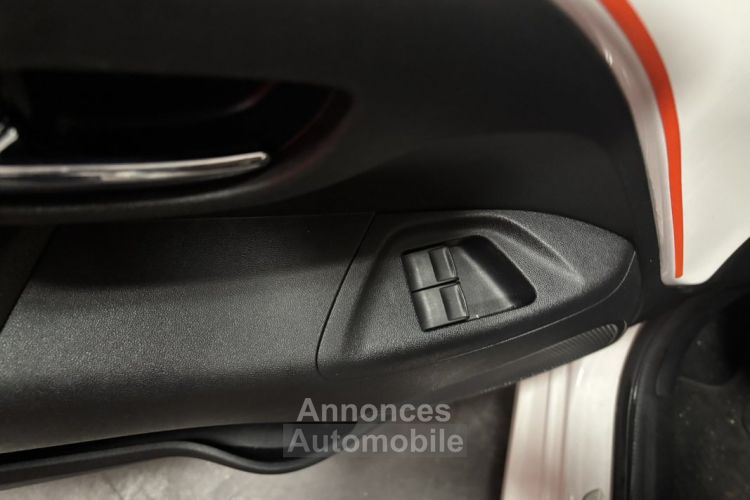 Peugeot 108 1.2 82 ROLLAND GARROS DECAPOTABLE - <small></small> 8.190 € <small>TTC</small> - #28