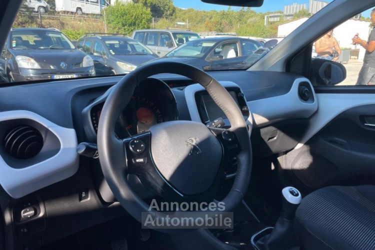 Peugeot 108 1.2 VTi - 82 BERLINE Allure Top ! - <small></small> 7.990 € <small>TTC</small> - #18