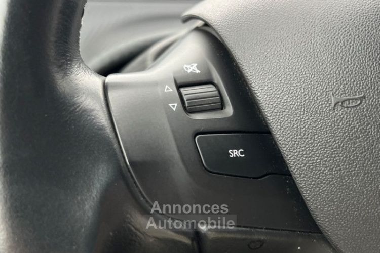 Peugeot 2008 110 CH ALLURE EAT6 CARPLAY GPS CLIM AUTO - <small></small> 11.990 € <small></small> - #13