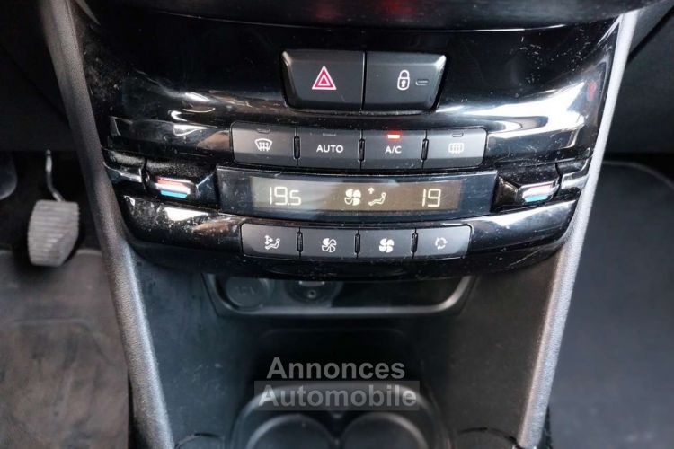 Peugeot 2008 1.2--GPS-CLIM--BLUETOOTH--GARANTIE.12.MOIS - <small></small> 9.990 € <small>TTC</small> - #17