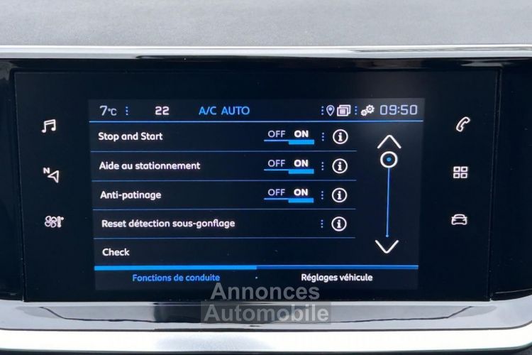 Peugeot 2008 1.2 100CH ALLURE NOIR PERLA NERA - <small></small> 18.790 € <small>TTC</small> - #21