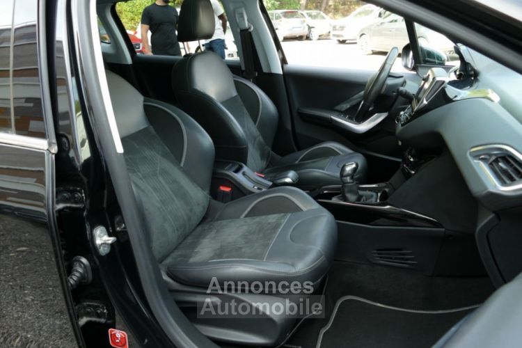 Peugeot 2008 1.2 110 Ch CROSSWAY BVM5 TOIT PANORAMIQUE - <small></small> 9.490 € <small>TTC</small> - #12