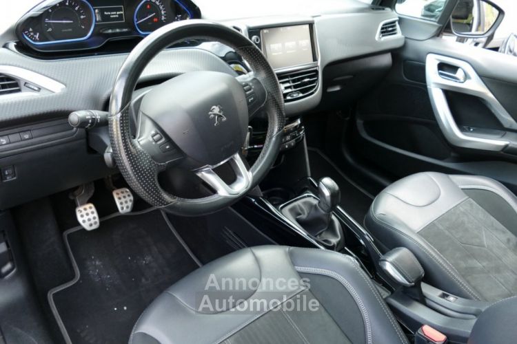 Peugeot 2008 1.2 110 Ch CROSSWAY BVM5 TOIT PANORAMIQUE - <small></small> 9.490 € <small>TTC</small> - #14