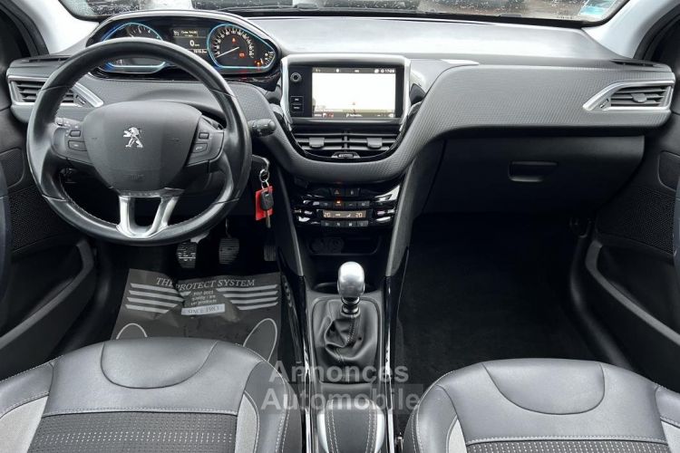Peugeot 2008 1.2 130 Ch ALLURE CAMERA / GPS CARPLAY - <small></small> 11.990 € <small>TTC</small> - #8
