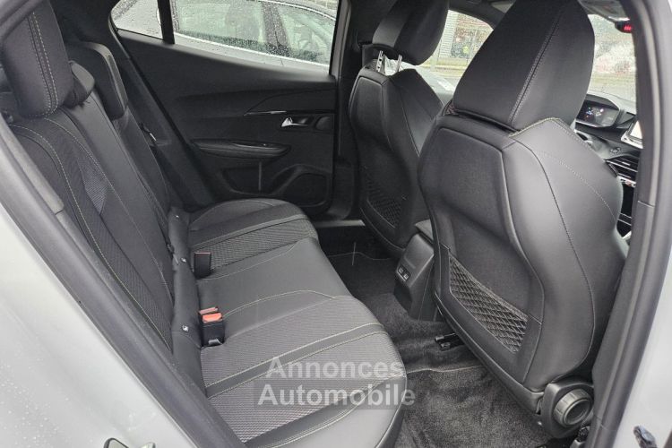 Peugeot 2008 1.2 130 CV GT EAT8 PHASE 2 12/2023 - <small></small> 32.990 € <small>TTC</small> - #16
