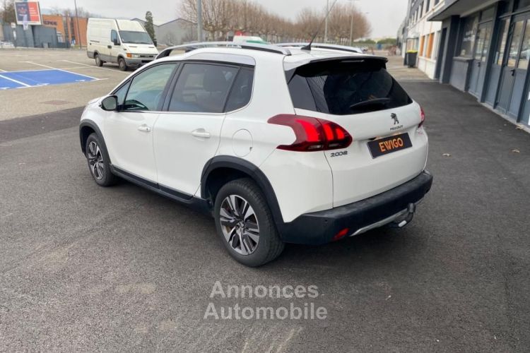 Peugeot 2008 1.2 130CH ALLURE DISTRIBUTION FAITE - <small></small> 8.980 € <small>TTC</small> - #3