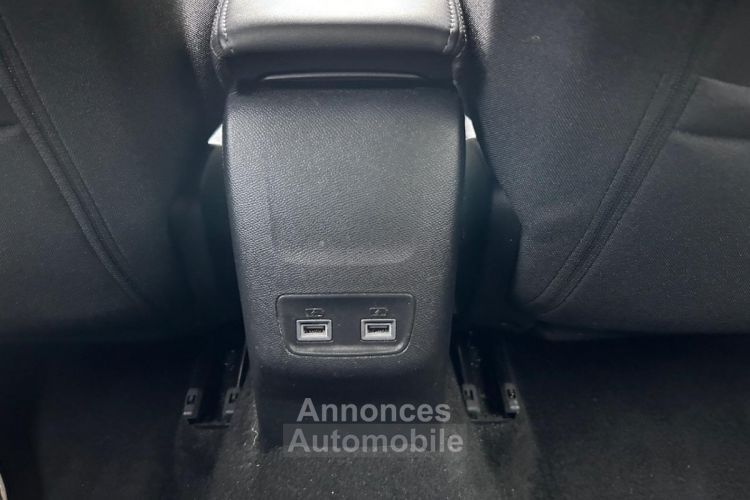 Peugeot 2008 1.2 130CH ALLURE GRIS PLATINIUM - <small></small> 19.230 € <small>TTC</small> - #33