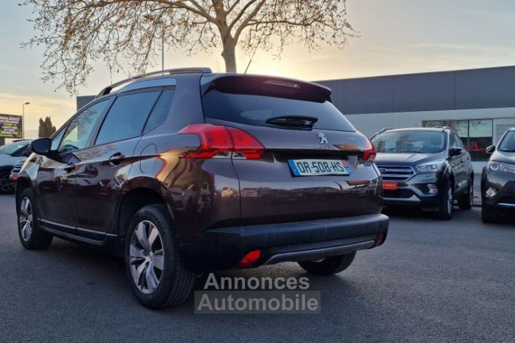 Peugeot 2008 1.2 82ch BVM5 Style - <small></small> 7.890 € <small>TTC</small> - #4