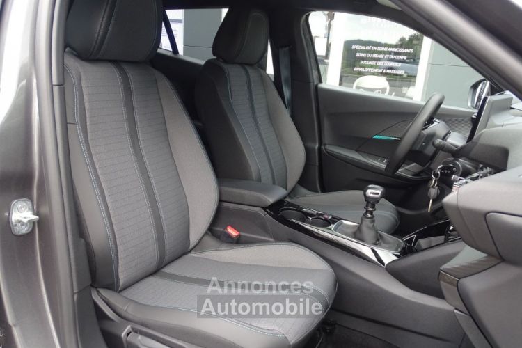 Peugeot 2008 1.2 PureTech 100 ch ALLURE PACK BVM6 - NAVIGATION 3D CONNECTEE - - <small></small> 22.990 € <small>TTC</small> - #14