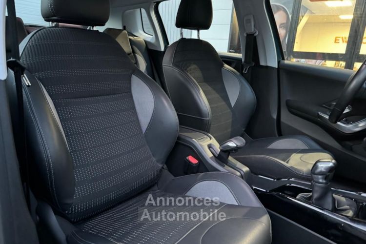 Peugeot 2008 1.2 PURETECH 110 ALLURE START-STOP CAMÉRA DE RECUL + CARPLAY BARRE TOIT - <small></small> 11.300 € <small>TTC</small> - #13