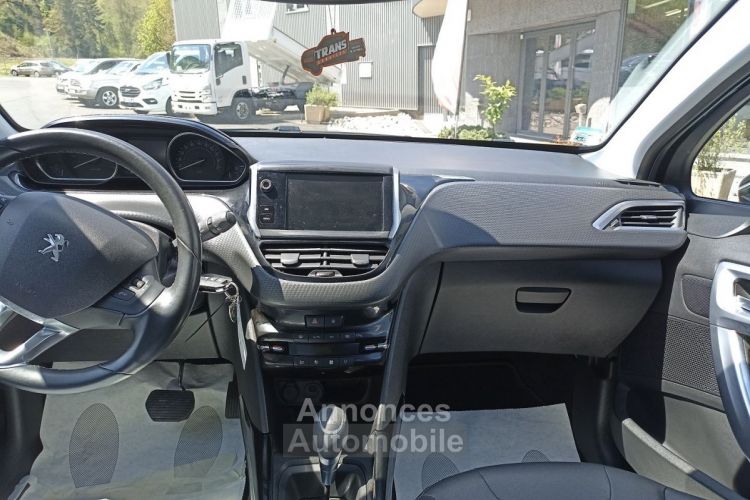 Peugeot 2008 1.2 PURETECH 110CH ALLURE BUSINESS S&S EAT6 - <small></small> 15.800 € <small>TTC</small> - #3