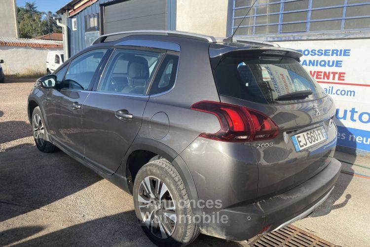 Peugeot 2008 1.2 PureTech 110ch Allure S&S - <small></small> 8.990 € <small>TTC</small> - #4