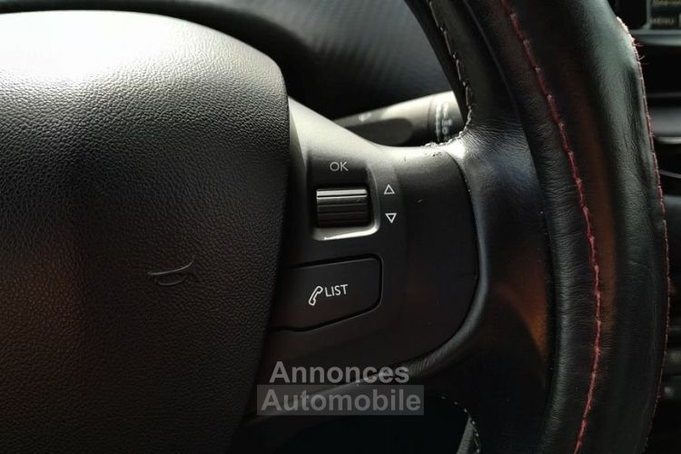 Peugeot 2008 1.2 PURETECH 110CH ALLURE S&S EAT6 - <small></small> 11.990 € <small>TTC</small> - #15