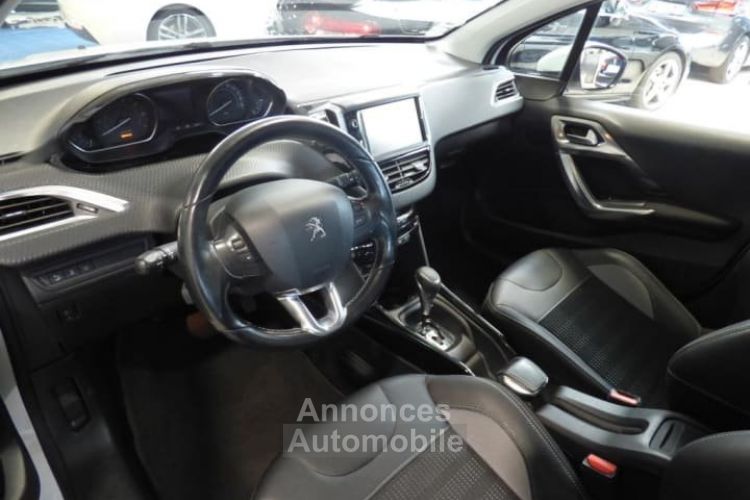 Peugeot 2008 1.2 PureTech 110ch S&S EAT6 Allure - <small></small> 12.990 € <small>TTC</small> - #5