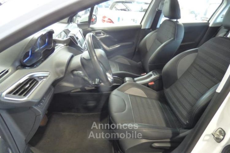 Peugeot 2008 1.2 PureTech 110ch S&S EAT6 Allure - <small></small> 12.990 € <small>TTC</small> - #6