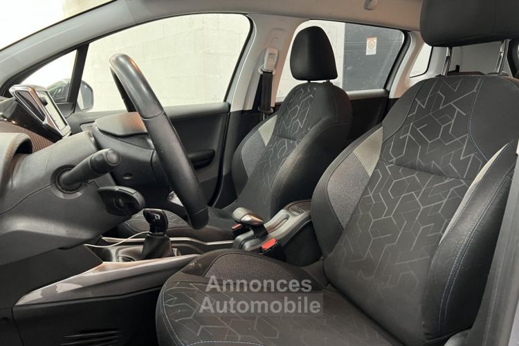 Peugeot 2008 1.2 PureTech 82 CH Style - <small></small> 7.990 € <small>TTC</small> - #10