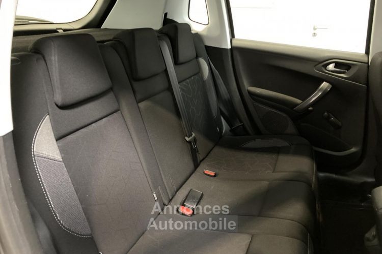 Peugeot 2008 1.2 PureTech 82CH Active - GARANTIE 6 MOIS - <small></small> 7.990 € <small>TTC</small> - #18