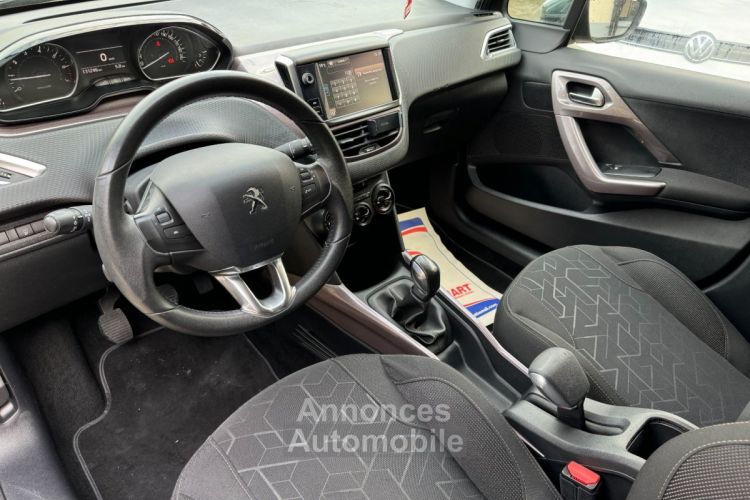 Peugeot 2008 1.2 PureTech 82ch BVM5 - <small></small> 6.490 € <small>TTC</small> - #16