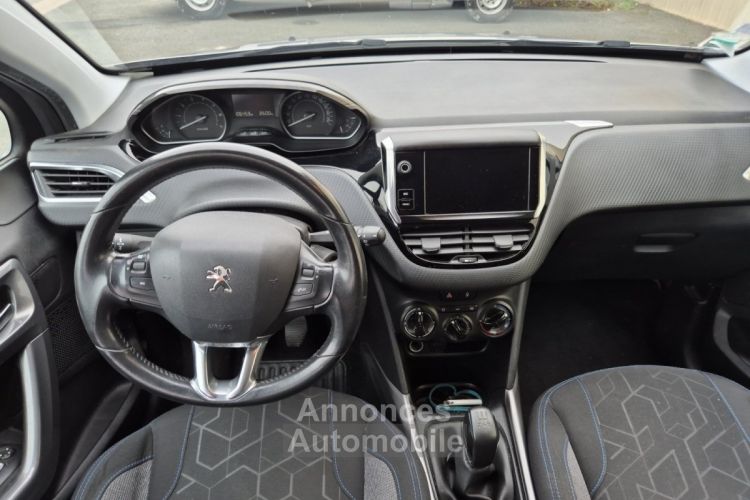 Peugeot 2008 1.2 PureTech 82ch BVM5 Style Distribution neuve Garantie 12 MOIS - <small></small> 9.980 € <small>TTC</small> - #12