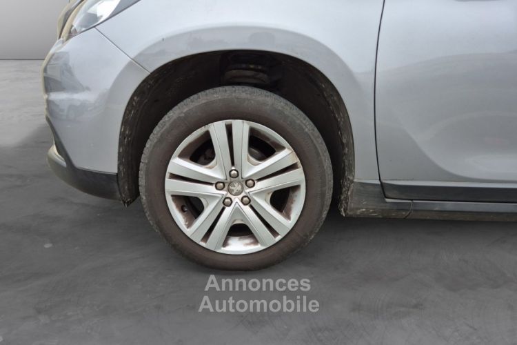 Peugeot 2008 1.2 PureTech 82ch BVM5 Style Distribution neuve Garantie 12 MOIS - <small></small> 9.980 € <small>TTC</small> - #15