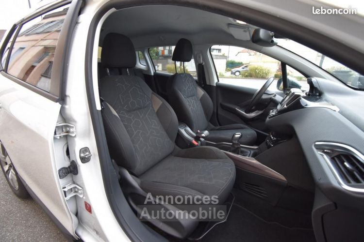 Peugeot 2008 1.2 PURETECH 82CH STYLE GARANTIE 6 MOIS - <small></small> 6.990 € <small>TTC</small> - #12