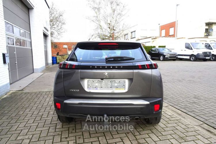 Peugeot 2008 1.2 PureTech Active | CARPLAY, TREKHAAK, CAMERA - <small></small> 16.500 € <small>TTC</small> - #9