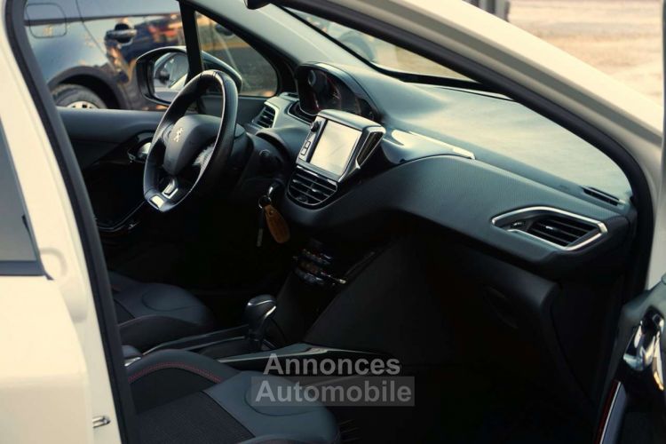 Peugeot 2008 1.2 PureTech GT Line AUTO NAVI CAMERA CARNET 6dT - <small></small> 13.990 € <small>TTC</small> - #13