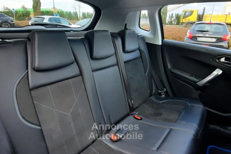 Peugeot 2008 1,2 THP Puretech Crossway Eat 6 110CH - <small></small> 11.950 € <small>TTC</small> - #12