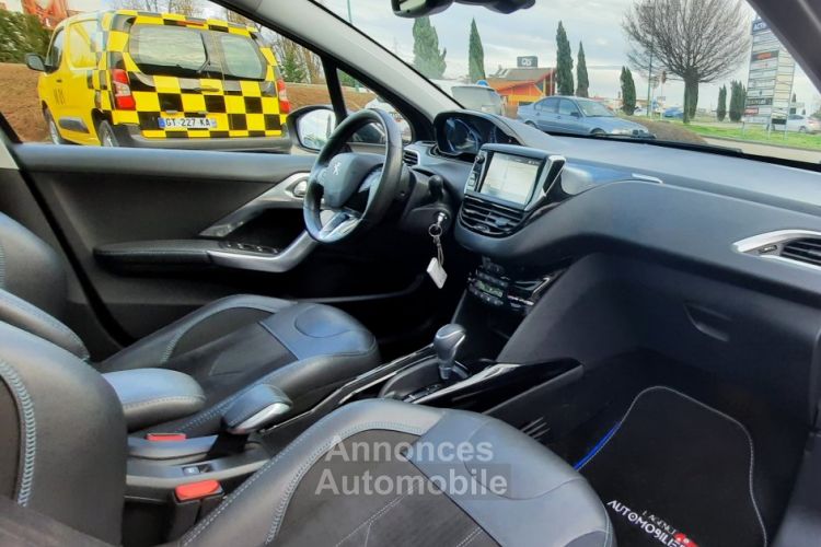 Peugeot 2008 1,2 THP Puretech Crossway Eat 6 110CH - <small></small> 11.950 € <small>TTC</small> - #27