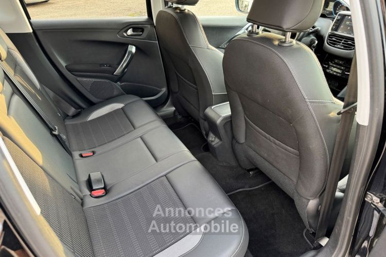 Peugeot 2008 1.2 VTI 110 Cv Allure Jantes Aluminium-Climatisation Automatique-GPS-Bluetooth - <small></small> 8.990 € <small>TTC</small> - #8