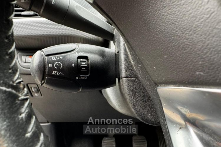 Peugeot 2008 1.2i 12V - 82ch Style - <small></small> 10.990 € <small>TTC</small> - #9