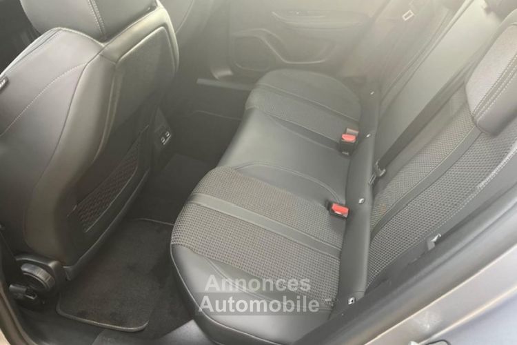 Peugeot 2008 1.2i 2V S&S - 130 - BV EAT8 II 2019 GT - <small></small> 19.900 € <small></small> - #17