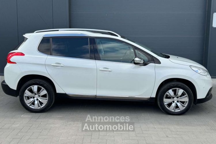 Peugeot 2008 1.2i ALLURE BOITE AUTOMATIQUE CUIR GPS - <small></small> 11.990 € <small>TTC</small> - #7