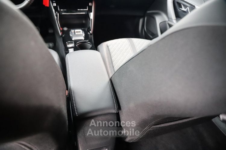 Peugeot 2008 1.2i Hybrid 136 CV - <small></small> 26.970 € <small></small> - #17