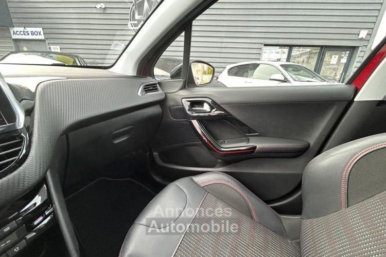 Peugeot 2008 1.2i PureTech 110 GT Line PHASE 2 - <small></small> 12.990 € <small>TTC</small> - #10