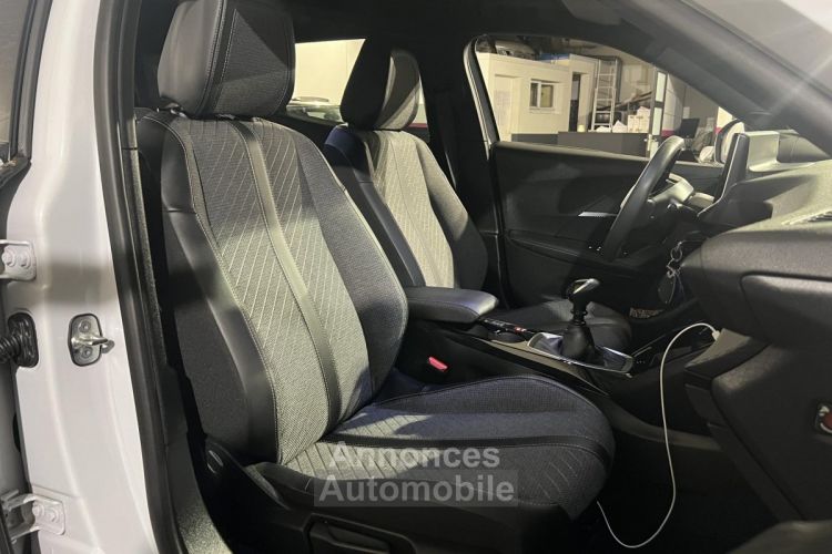 Peugeot 2008 1.2i PureTech 12V S&S - 100 II 2019 Allure PHASE 2 - <small></small> 18.990 € <small>TTC</small> - #24