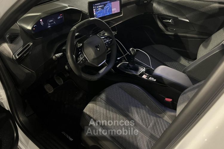 Peugeot 2008 1.2i PureTech 12V S&S - 100 II 2019 Allure PHASE 2 - <small></small> 18.990 € <small>TTC</small> - #25