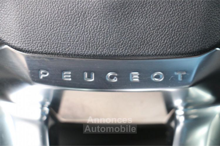 Peugeot 2008 1.2i PureTech 12V S&S - 110 Allure Business PHASE 2 - <small></small> 15.890 € <small></small> - #44