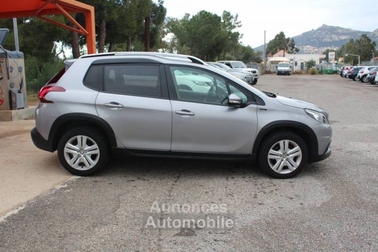 Peugeot 2008 1,2L THP 12V 110CV BVA EAT6 PACK SPORT /SIGNATURE 5 PORTES 2019 ÉTAT PARFAIT GARANTIE 12 MOIS - <small></small> 14.990 € <small>TTC</small> - #4