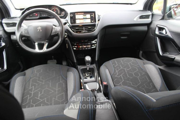 Peugeot 2008 1,2L THP 12V 110CV BVA EAT6 PACK SPORT /SIGNATURE 5 PORTES 2019 ÉTAT PARFAIT GARANTIE 12 MOIS - <small></small> 14.990 € <small>TTC</small> - #30