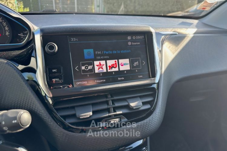 Peugeot 2008 130ch Allure DISTRIB NEUVE + GARANTIE 1 AN + CARPLAY + SIÈGES CHAUFF + ROUE SECOURS - <small></small> 10.990 € <small>TTC</small> - #40