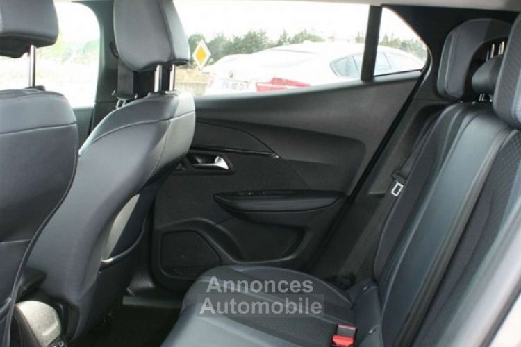 Peugeot 2008 1.5 BLUEHDI 130CH S&S ALLURE EAT8 7CV - <small></small> 13.990 € <small>TTC</small> - #10