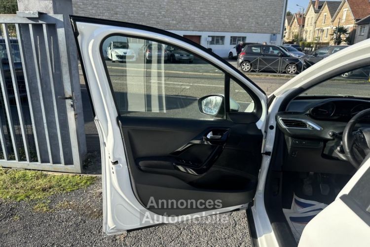 Peugeot 2008 1.5 BlueHDi S&S - 100 Signature Gps + Clim + Camera AR - <small></small> 8.490 € <small>TTC</small> - #38